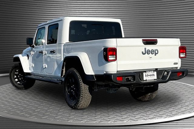 Used 2023 Jeep Gladiator Overland AWD/4WD image 4