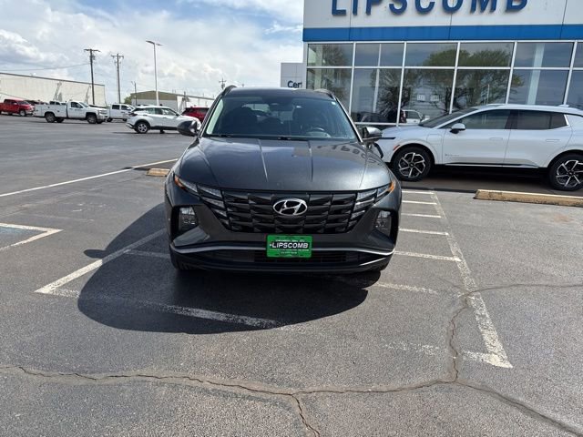 Used 2023 Hyundai Tucson SEL FWD image 2
