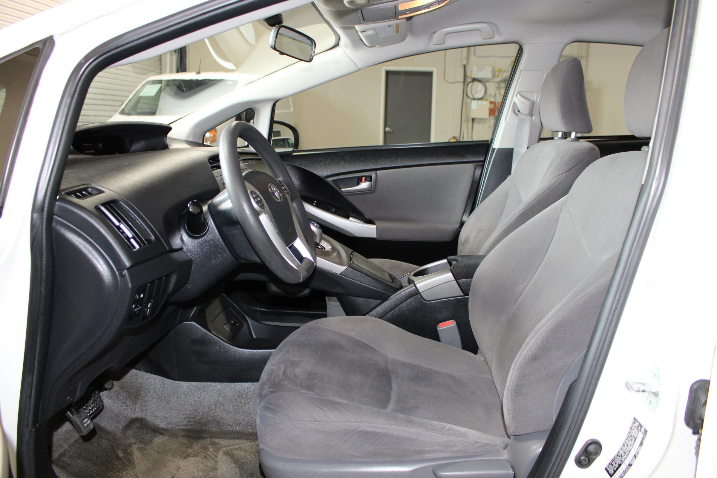 Used 2014 Toyota Prius Two FWD image 8