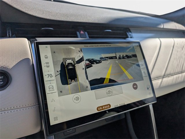 New 2025 Land Rover Discovery Sport Dynamic SE image 11