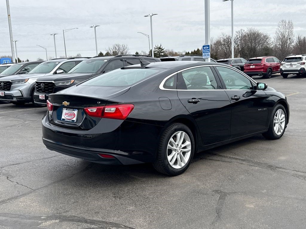 Used 2017 Chevrolet Malibu LT image 11