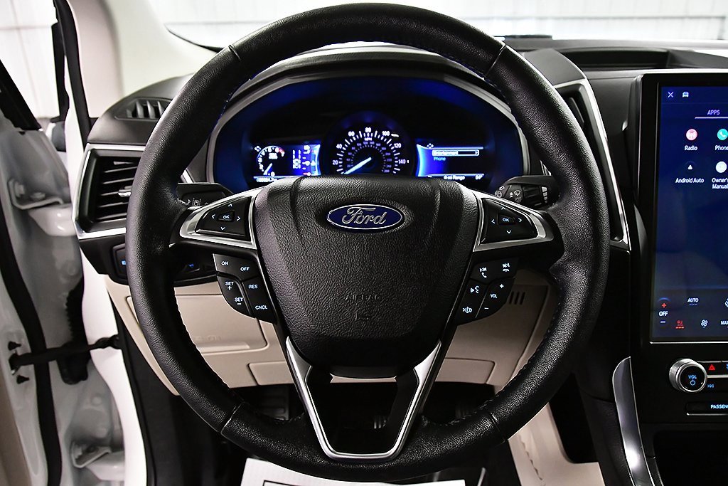 Used 2022 Ford Edge Titanium image 17