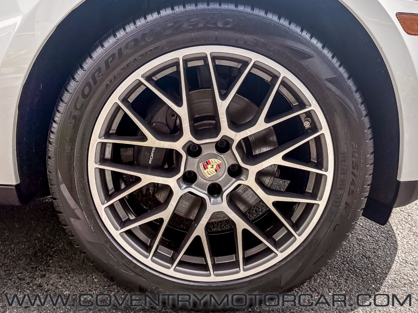 Used 2018 Porsche Macan Sport Edition AWD/4WD image 10