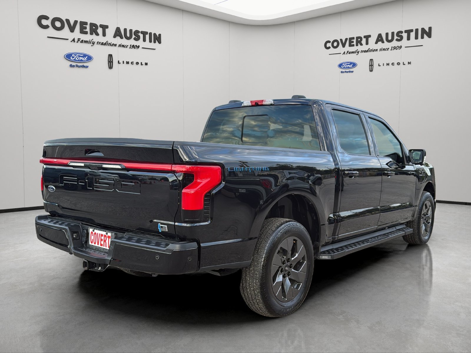 Certified 2023 Ford F150 Lightning Lariat w/ Equipment Group 511A High AWD/4WD image 5