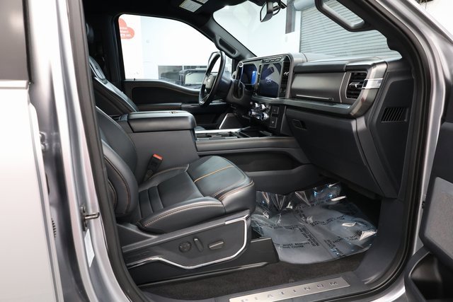 Used 2024 Ford F450 Platinum image 91