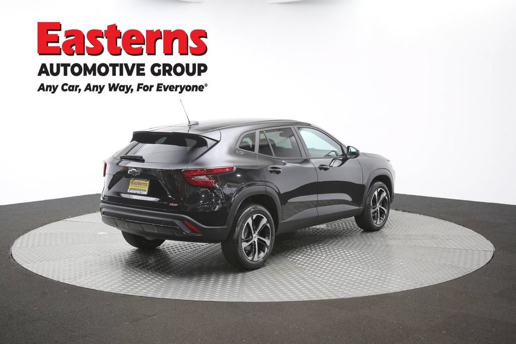 Used 2024 Chevrolet Trax RS FWD image 39