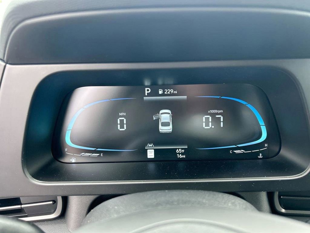 New 2026 Hyundai Elantra Sport FWD image 31