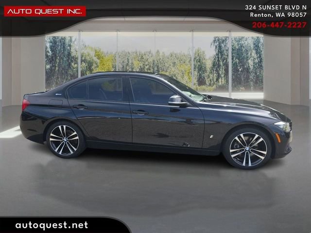 Used 2018 BMW 330e w/ Premium Package RWD image 4