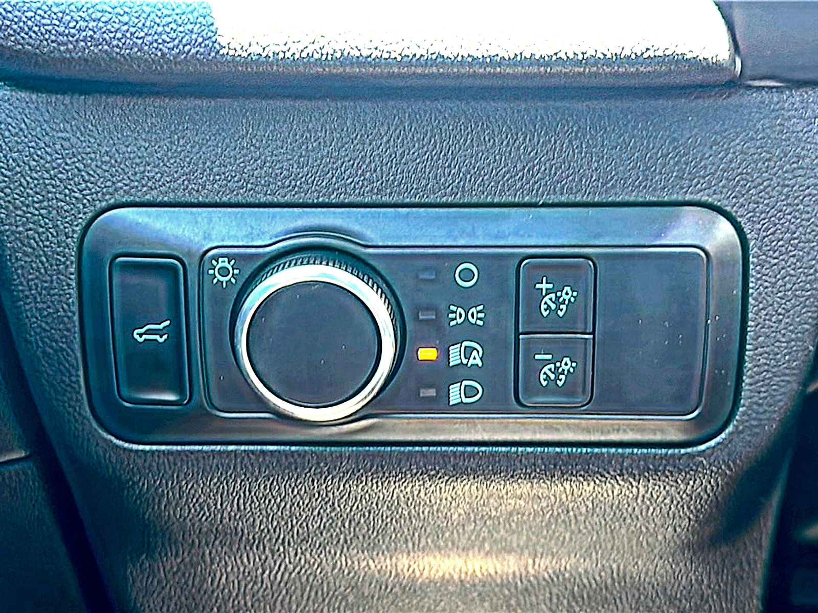 Used 2023 Ford Escape ST-Line w/ Tech Pack #1 FWD image 36
