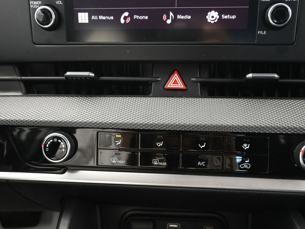 Used 2024 Kia Sportage LX image 32