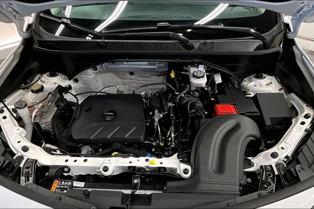 Used 2024 Buick Encore GX Sport Touring AWD/4WD image 9