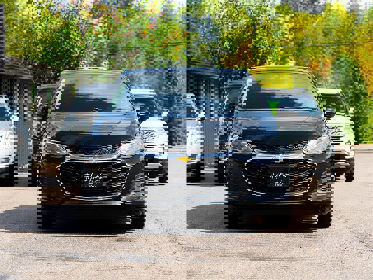 Used 2019 Chevrolet Cruze LT image 2