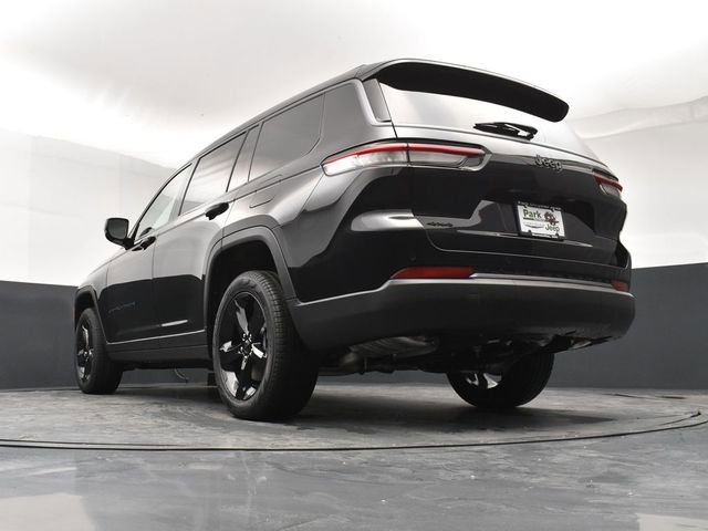 New 2026 Jeep Grand Cherokee L Limited w/ Limited Altitude Package AWD/4WD image 22