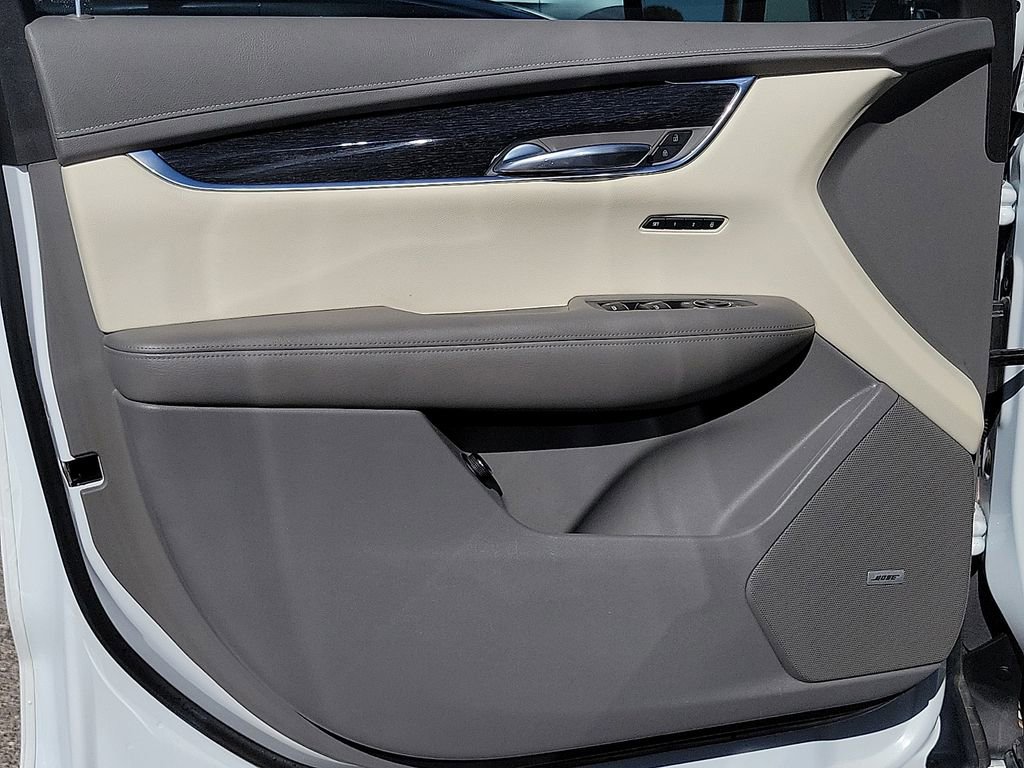 Used 2021 Cadillac XT6 Premium Luxury image 18