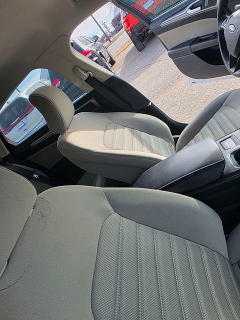 Used 2019 Ford Fusion S image 17