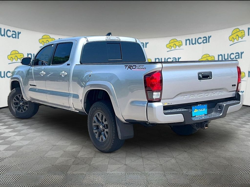 Certified 2021 Toyota Tacoma SR5 AWD/4WD image 4