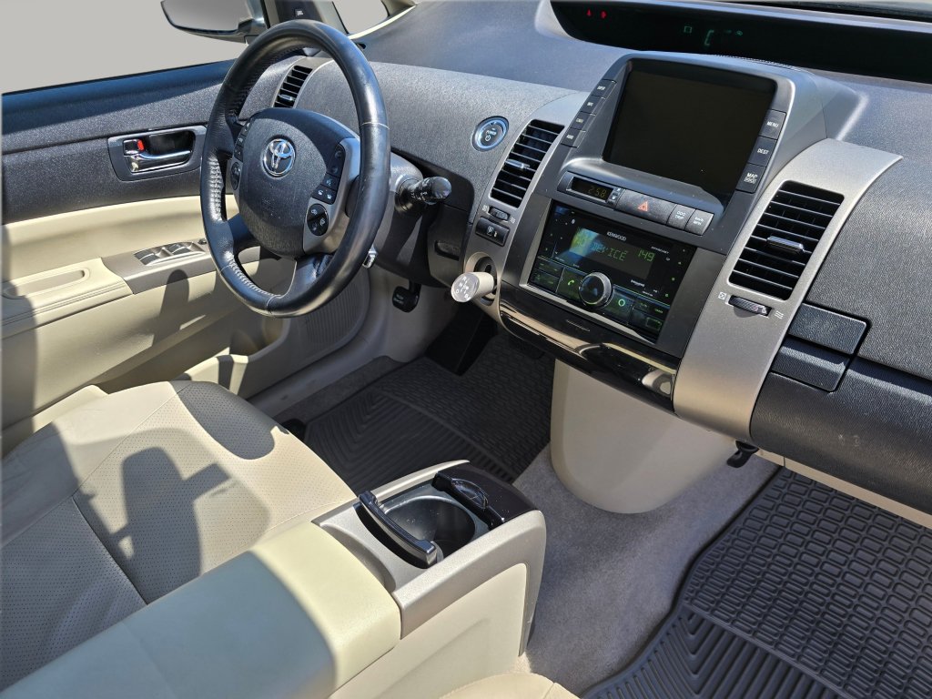 Used 2007 Toyota Prius Touring FWD image 24