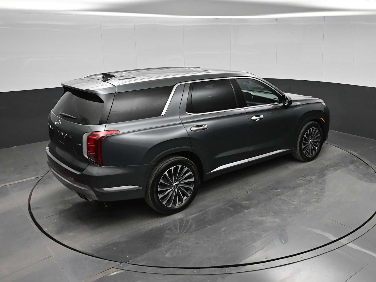 Used 2024 Hyundai Palisade Calligraphy AWD/4WD image 32