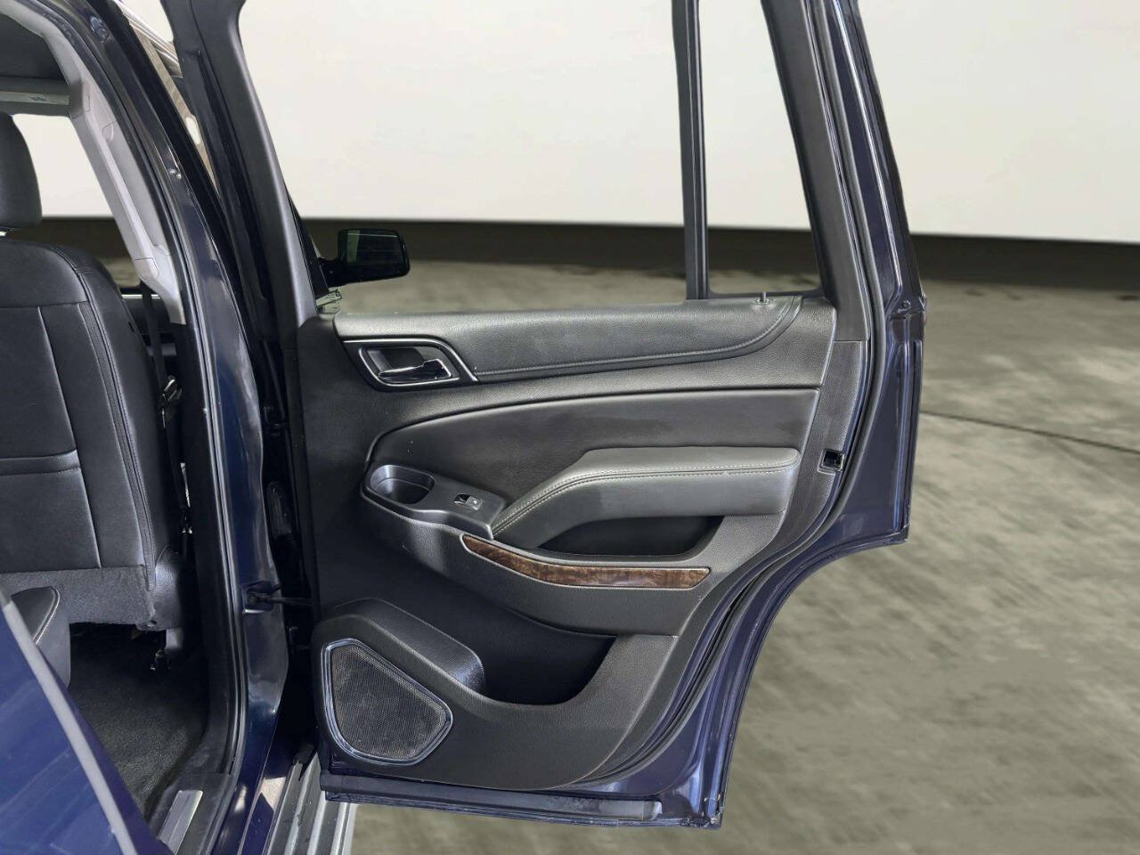 Used 2018 Chevrolet Tahoe LT AWD/4WD image 19