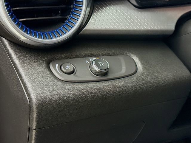 Used 2024 Chevrolet Trax LT w/ Driver Confidence Package image 12