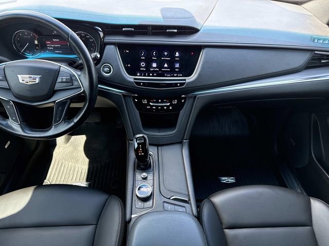 Used 2022 Cadillac XT5 Luxury w/ LPO, Floor Liner Package FWD image 13