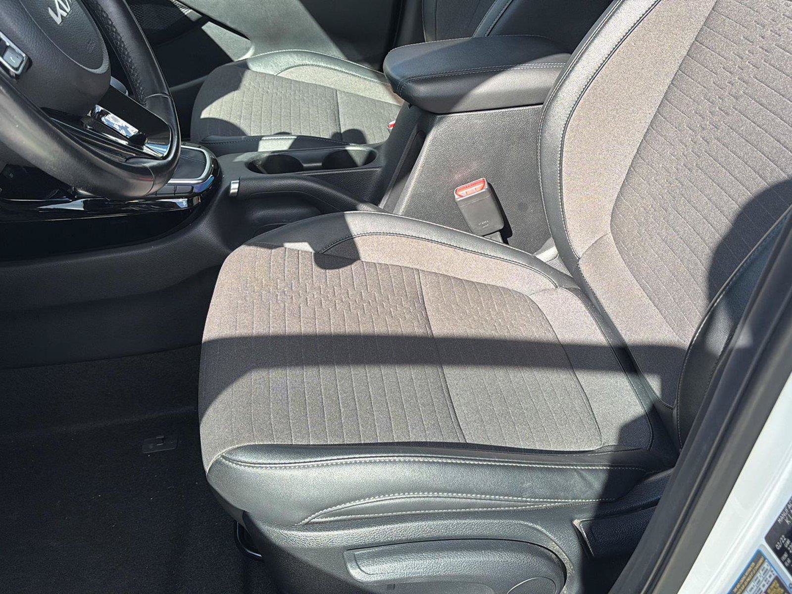 Used 2022 Kia Seltos Nightfall Edition AWD/4WD image 31
