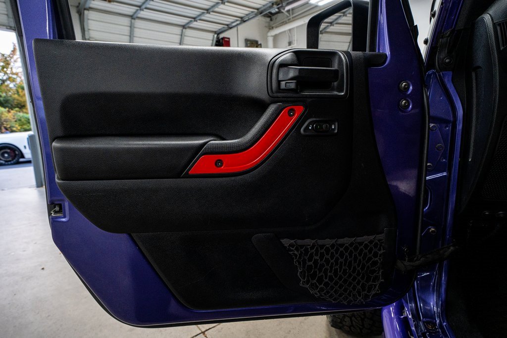 Used 2018 Jeep Wrangler Unlimited Sahara image 30