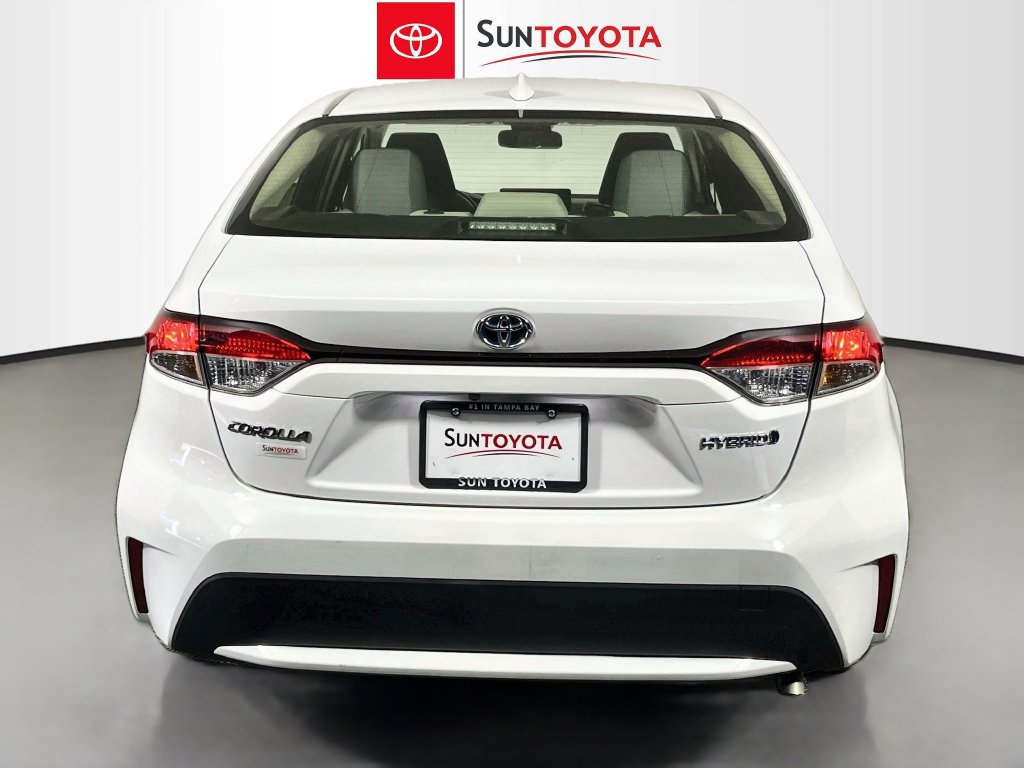Used 2022 Toyota Corolla LE FWD image 4