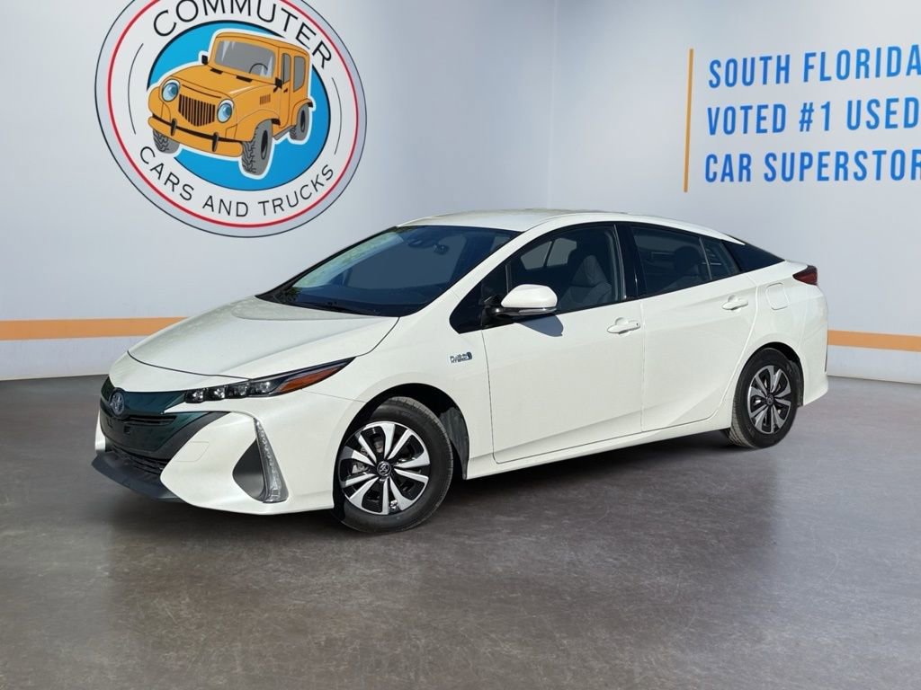 Used 2017 Toyota Prius Prime Plus image 2