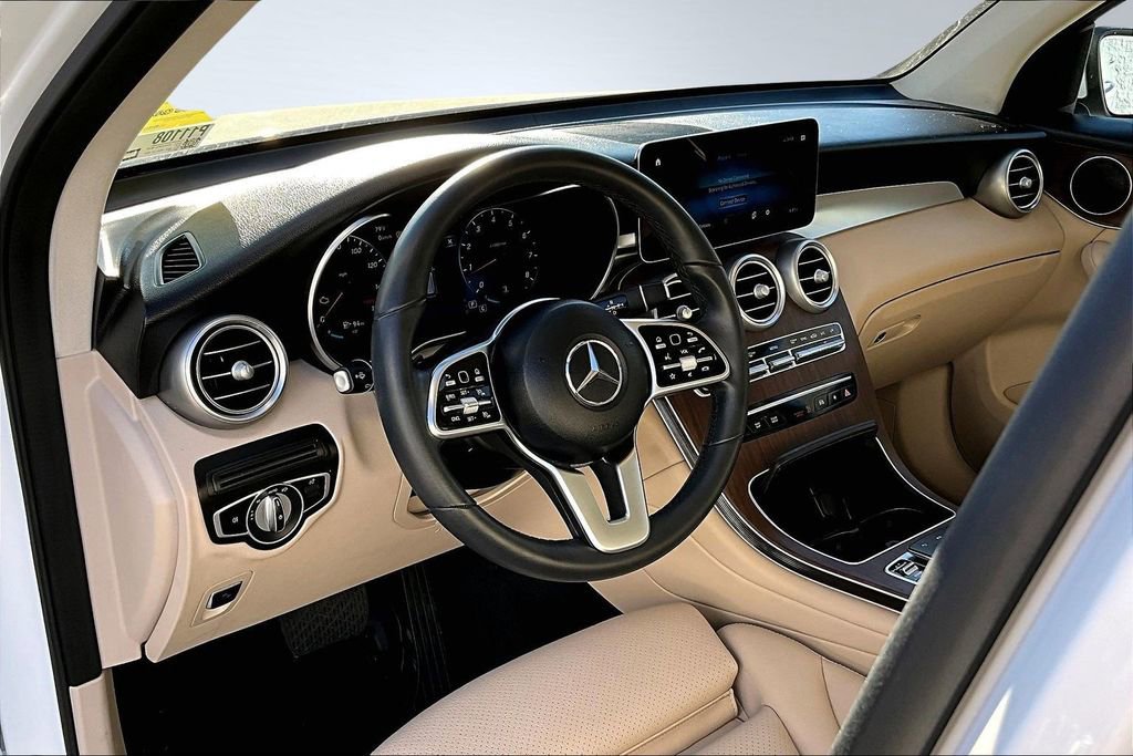 Used 2022 Mercedes-Benz GLC 300 4MATIC image 4