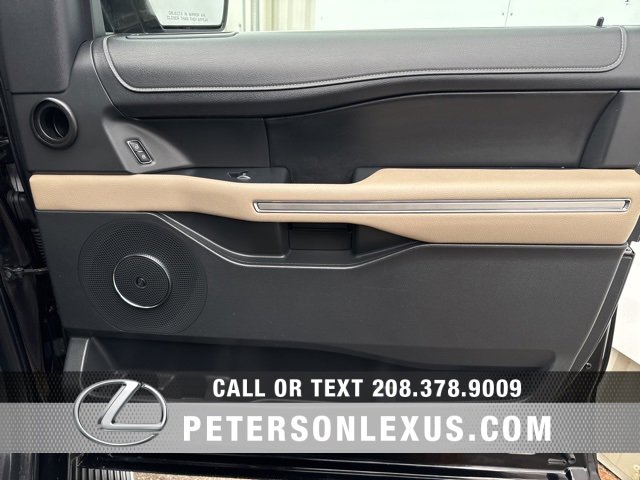 Used 2023 Ford Expedition Max Limited image 11