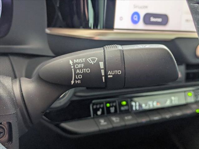 Used 2025 Toyota Crown AWD/4WD image 8