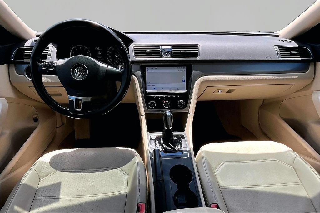 Used 2015 Volkswagen Passat 1.8T Limited Edition FWD image 7