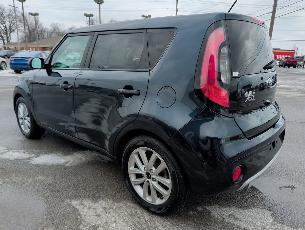 Used 2018 Kia Soul + w/ Audio Package image 5
