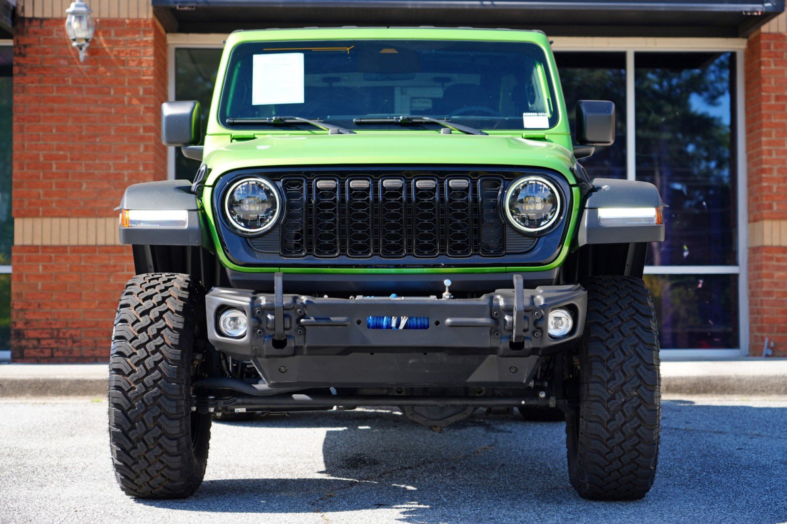 Used 2025 Jeep Wrangler Sport AWD/4WD image 6