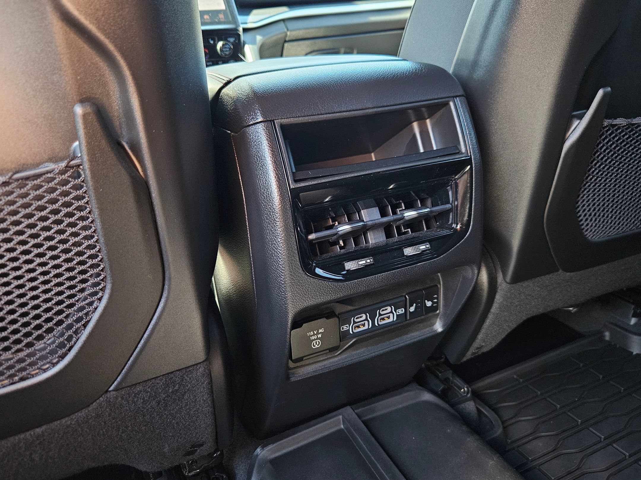 Used 2022 Jeep Grand Cherokee Trailhawk w/ Luxury Tech Group III AWD/4WD image 23