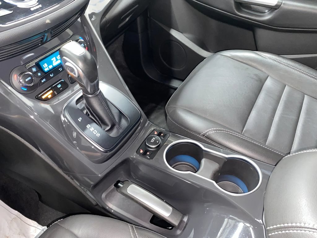 Used 2015 Ford Escape Titanium w/ Equipment Group 301A AWD/4WD image 21