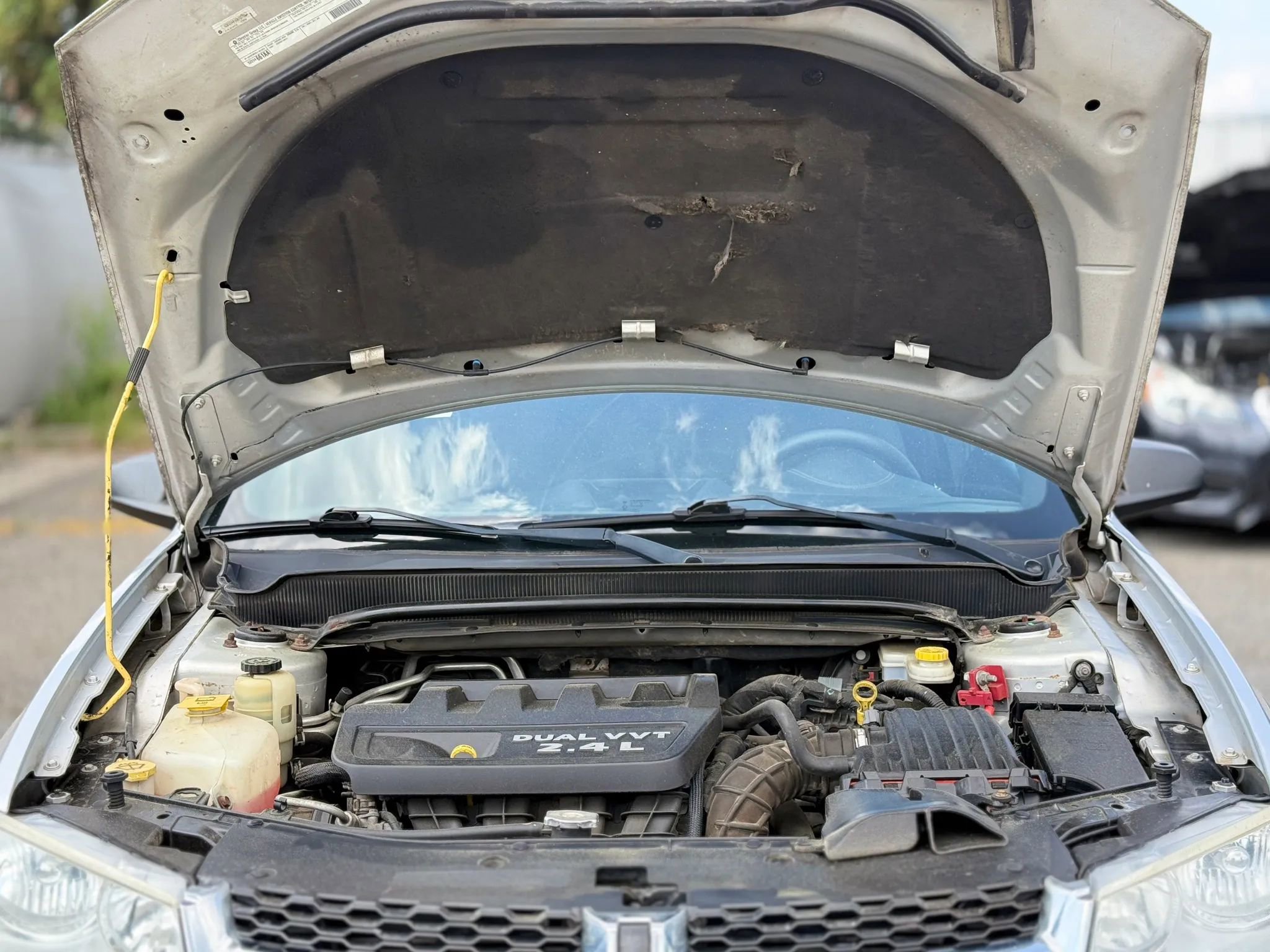 Used 2012 Dodge Avenger SE FWD image 27