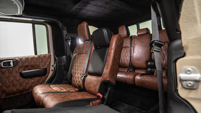 Used 2025 Jeep Gladiator Sport image 12