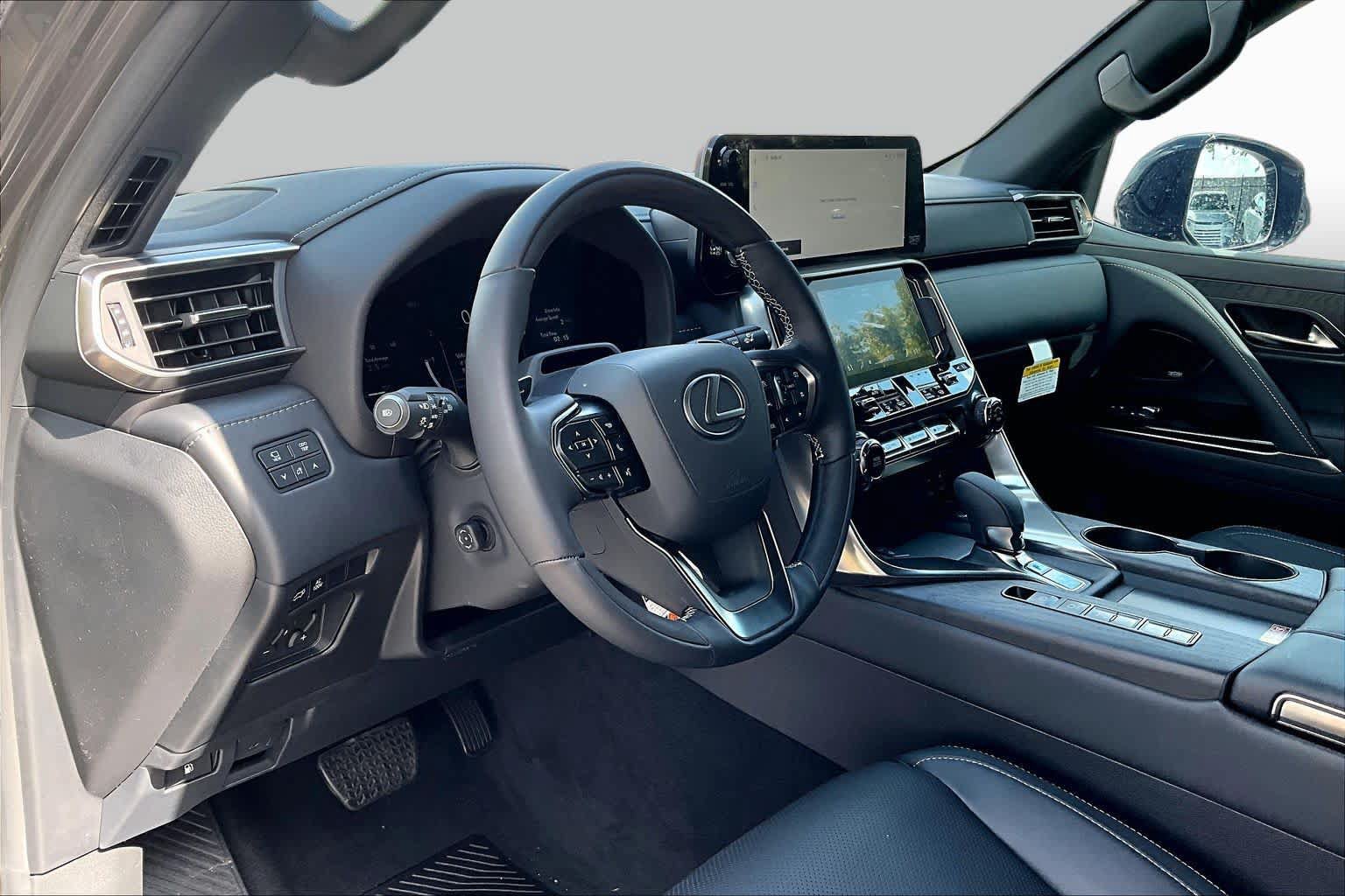 New 2026 Lexus LX 700h Luxury w/ Appearance Package AWD/4WD image 10