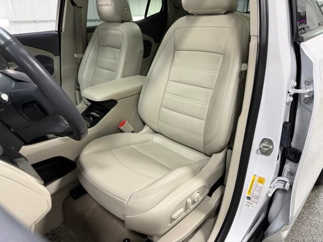 Used 2023 GMC Terrain Denali w/ LPO, Floor Liner Package AWD/4WD image 24