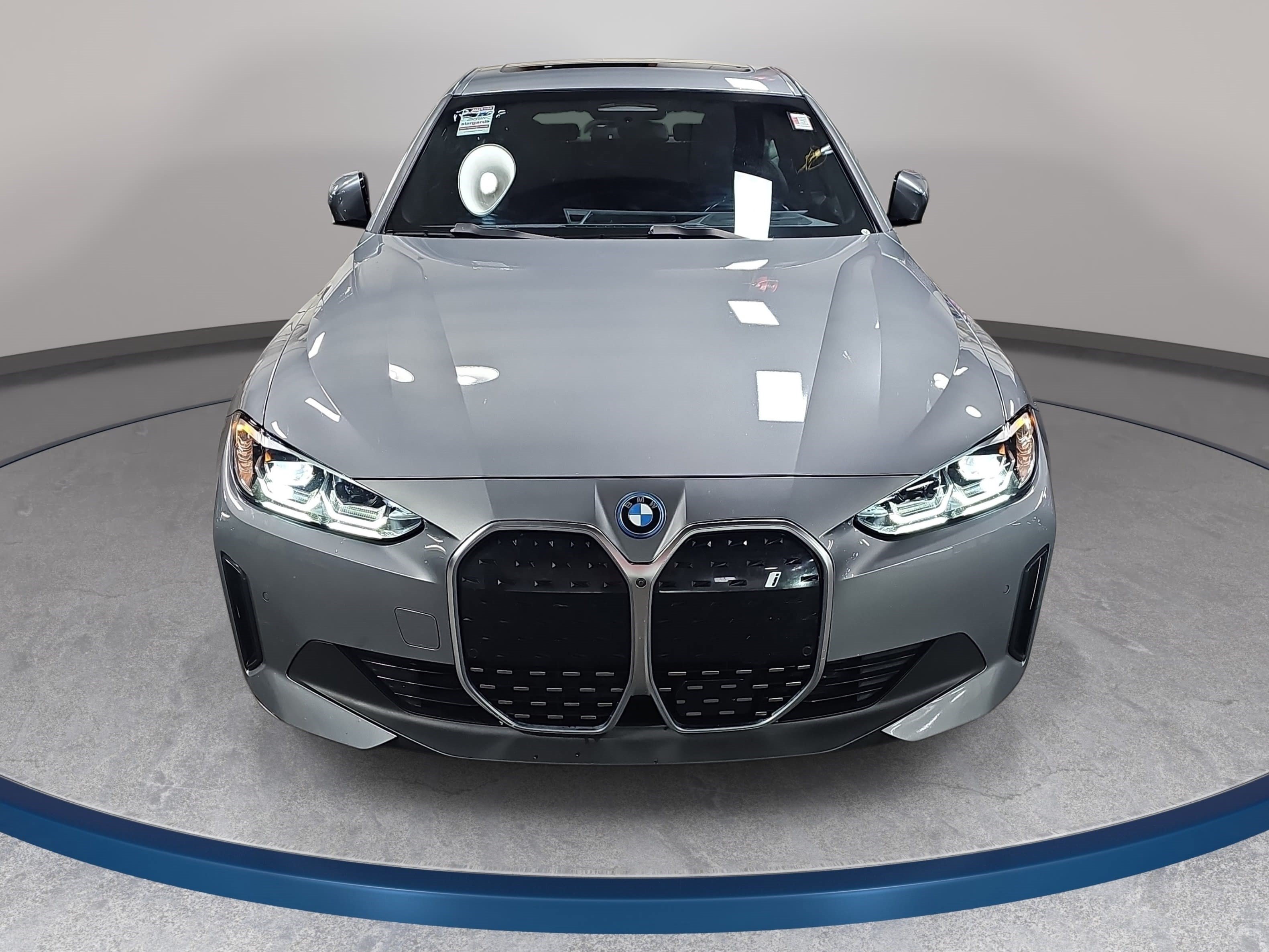 Used 2024 BMW i4 eDrive40 w/ Premium Package RWD image 2