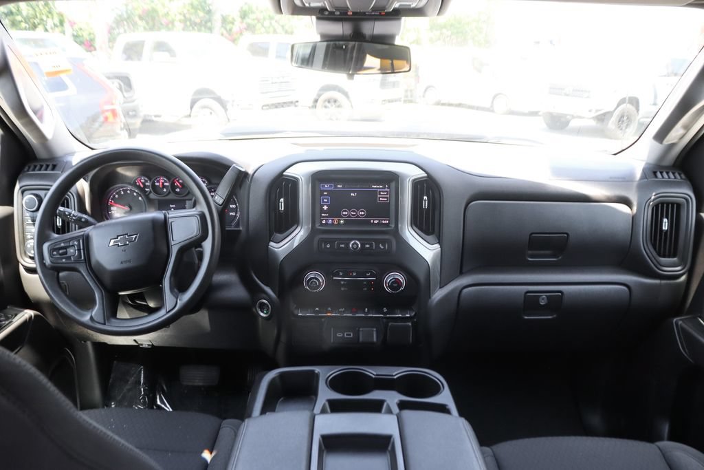 Used 2024 Chevrolet Silverado 1500 Custom Trail Boss w/ Turbomax Blackout Package AWD/4WD image 24
