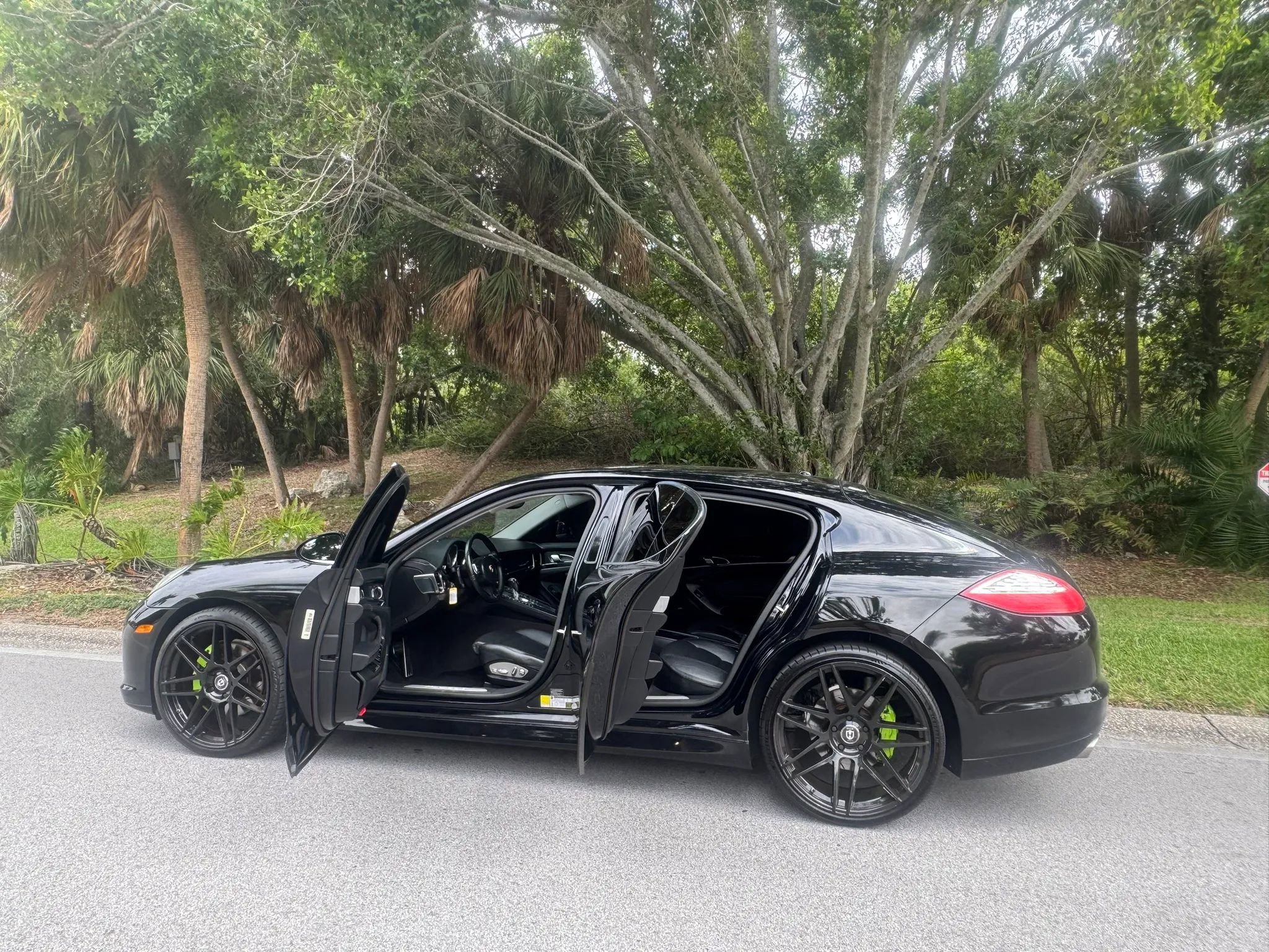Used 2010 Porsche Panamera S RWD image 51