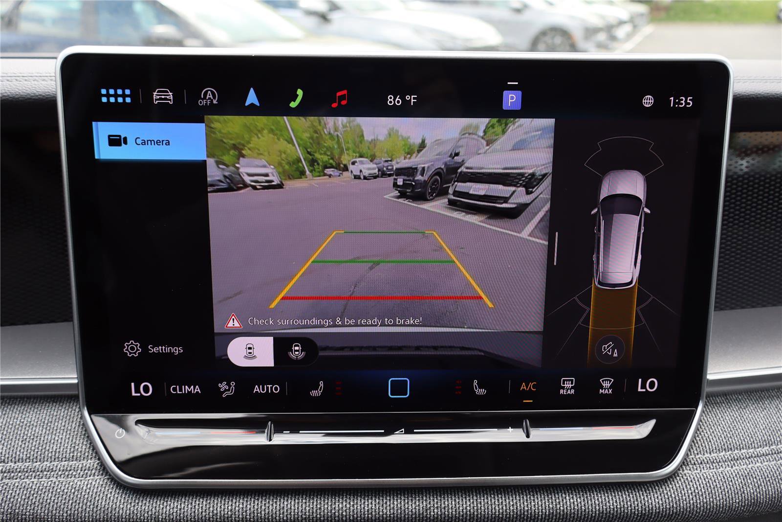 Certified 2025 Volkswagen Tiguan S w/ 18" Wheel Package image 20