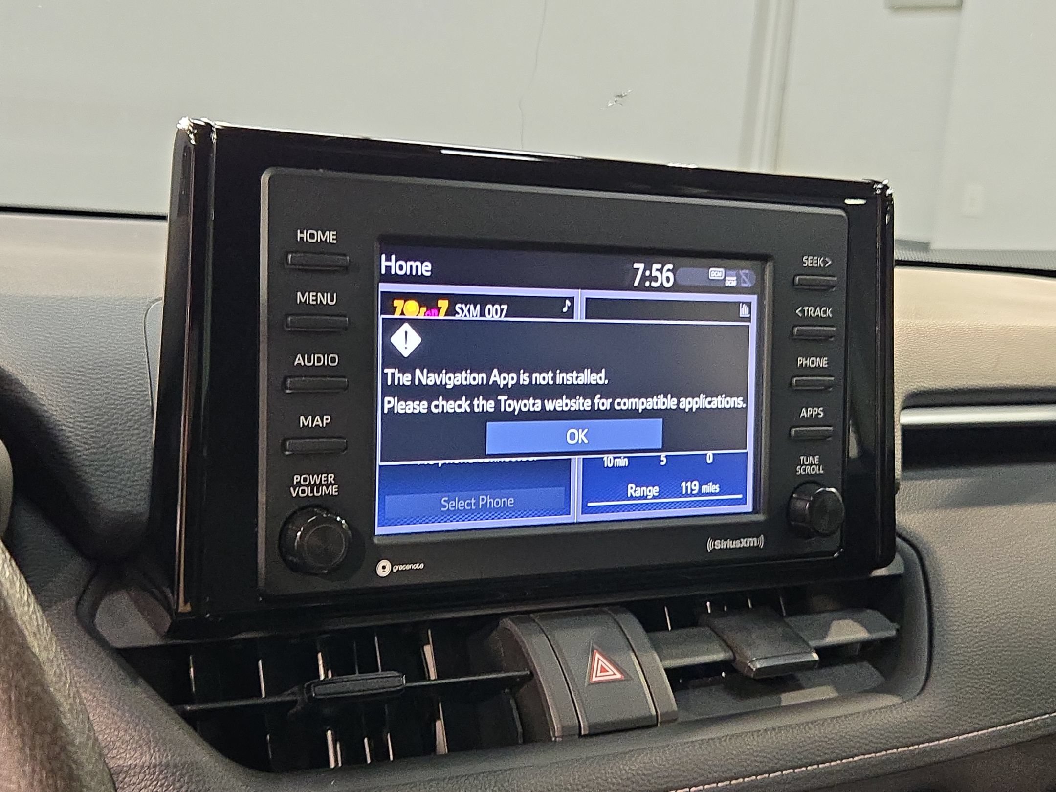Used 2022 Toyota RAV4 LE FWD image 29