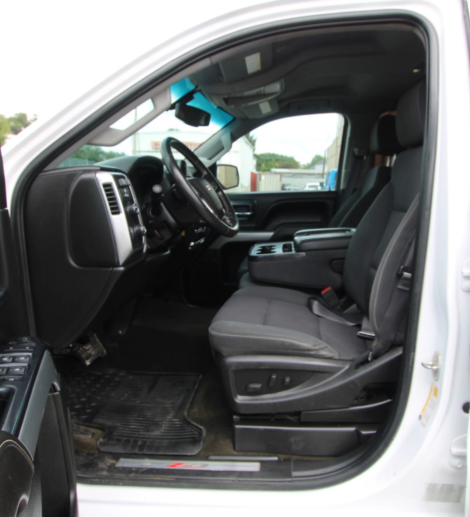 Used 2017 Chevrolet Silverado 2500 LT w/ All Star Edition AWD/4WD image 9