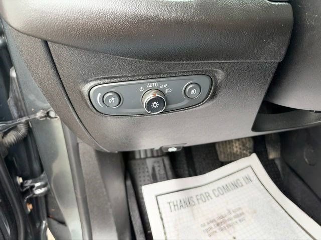 Used 2019 Chevrolet Equinox Premier w/ Premier True North Edition AWD/4WD image 18
