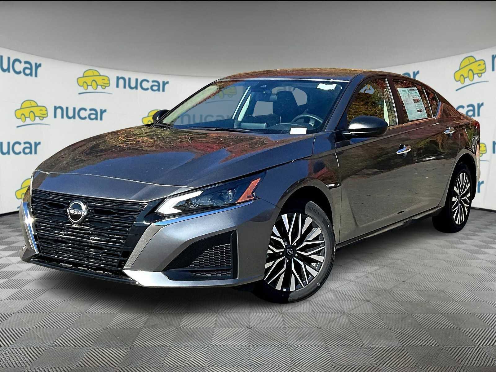 New 2024 Nissan Altima 2.5 SV image 3