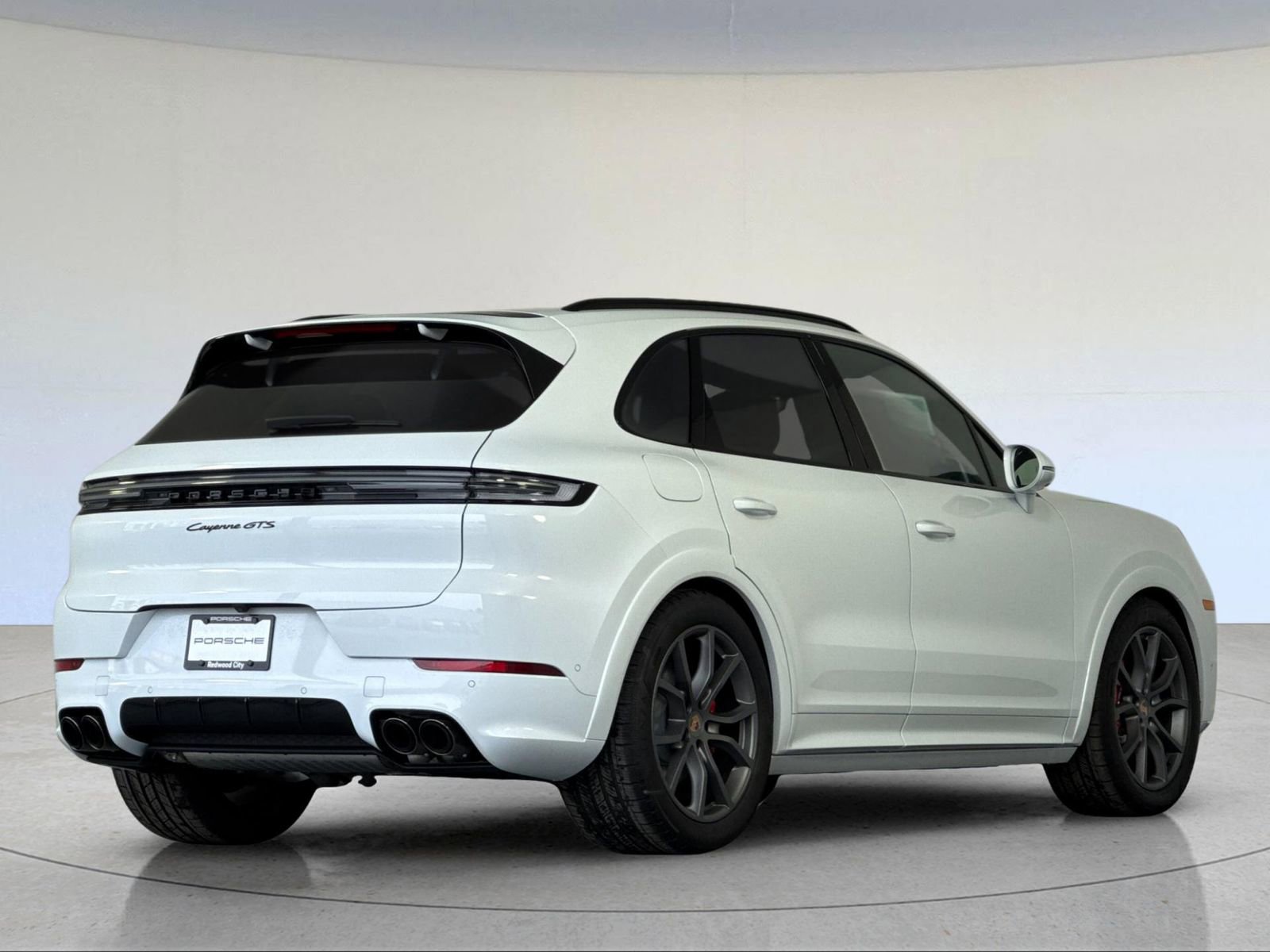 New 2026 Porsche Cayenne GTS image 8